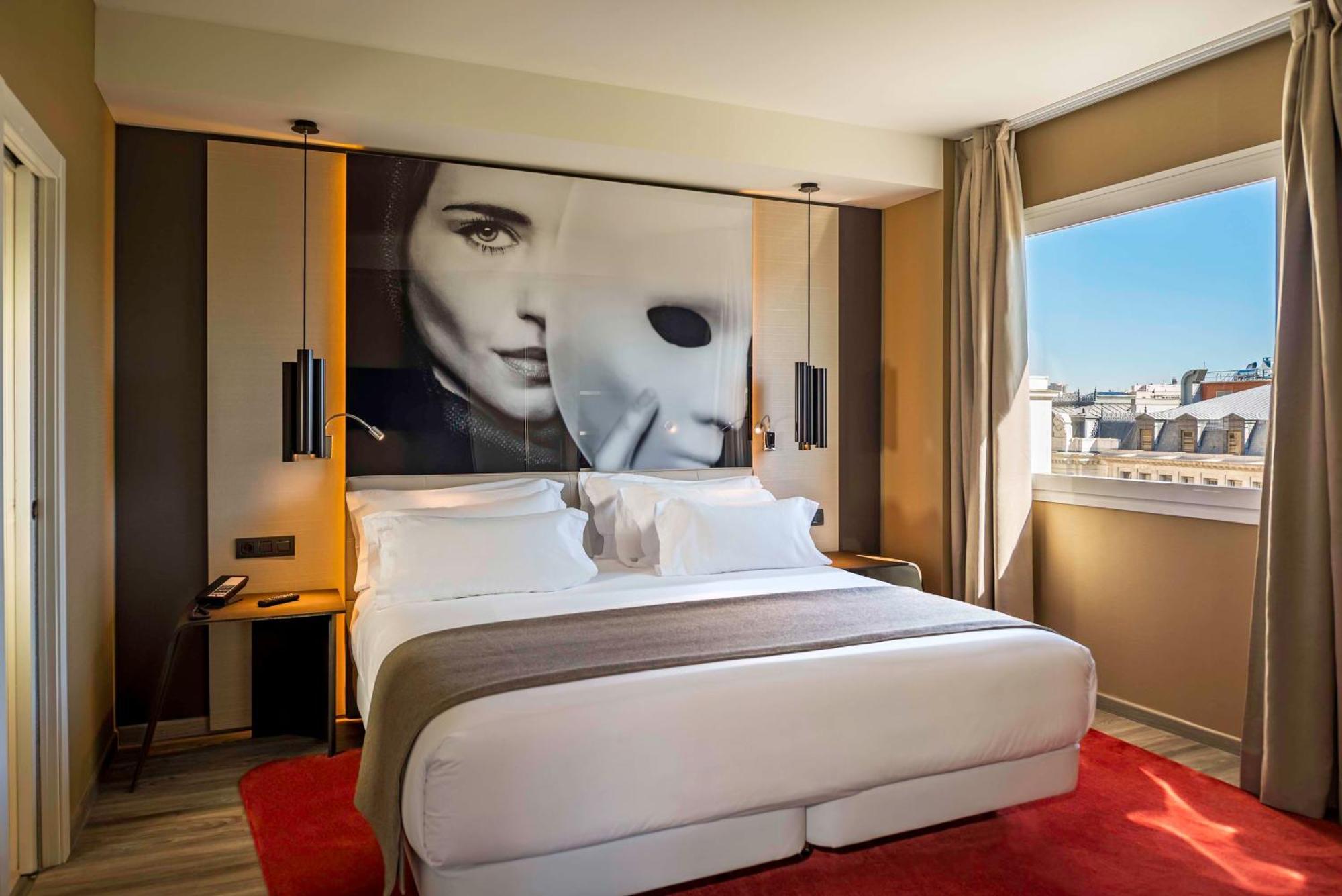 Hotel NH Collection Madrid Suecia Exterior foto A room at the hotel